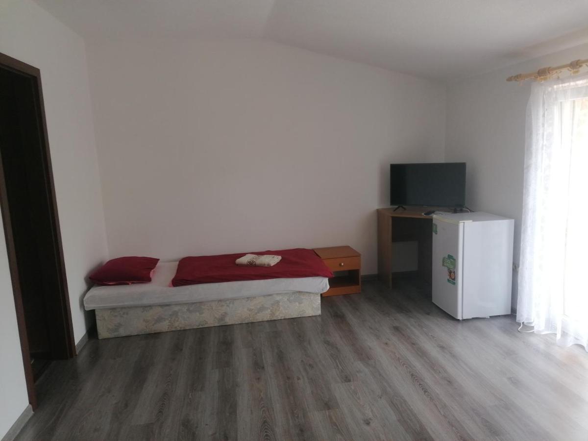 Penzion** Amalka Hrinova Экстерьер фото